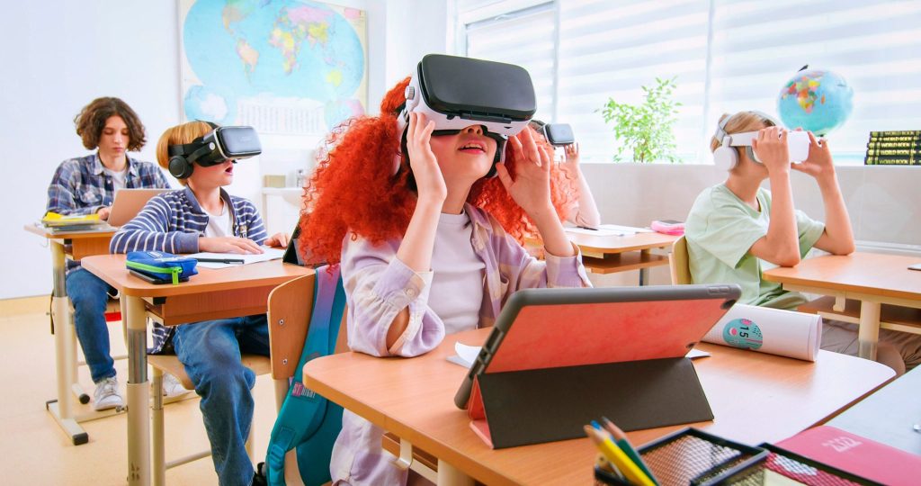VR-glasögon i klassrum